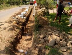 Pembangunan Proyek Drainase di Desa Suko Rejo Abaikan PKTD ,Masyarakat Keluhkan 