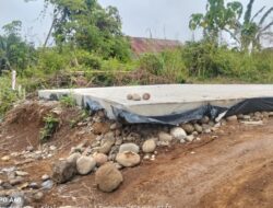 Proyek Jalan Nansuko Diduga Asal Jadi, Baru Selesai Sudah Retak ,Sistem Kerja CV Gusti Maju Mandiri Di pertanyakan 