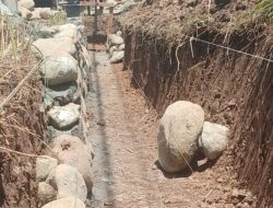 Pembangunan Drainase di RT 8 Kelurahan Sukajadi Diduga Abaikan Aturan Transparansi
