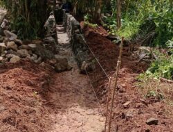 Drainase Air Kuti RT 04 bagaikan Siluman , Diduga Tampa Lantai Kerja 