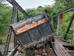 AKses VITAL Warga Terancam! JEMBATAN AIR TEMAM AMBLAS, Padang Ulak Tanding Lumpuh!