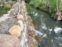 Pembangunan Talud di Black Resident Diduga Pondasi Menumpang