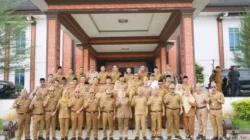 Apel Pagi Pemkab Musi Rawas: Bupati Ratna Machmud Beri Penghormatan untuk 57 ASN Purna Tugas