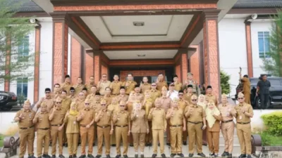 Apel Pagi Pemkab Musi Rawas: Bupati Ratna Machmud Beri Penghormatan untuk 57 ASN Purna Tugas