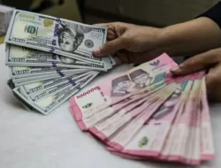 Sempat Menguat ke Level Rp17.900, Rupiah Ditutup Melemah Tipis ke Rp17.965 per Dolar AS