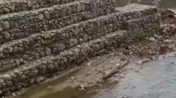 Proyek Miliaran Rupiah Jebol Deadline: Tebing Sungai Mesat Lubuklinggau Mangkrak, Warga Dihantui Longsor!